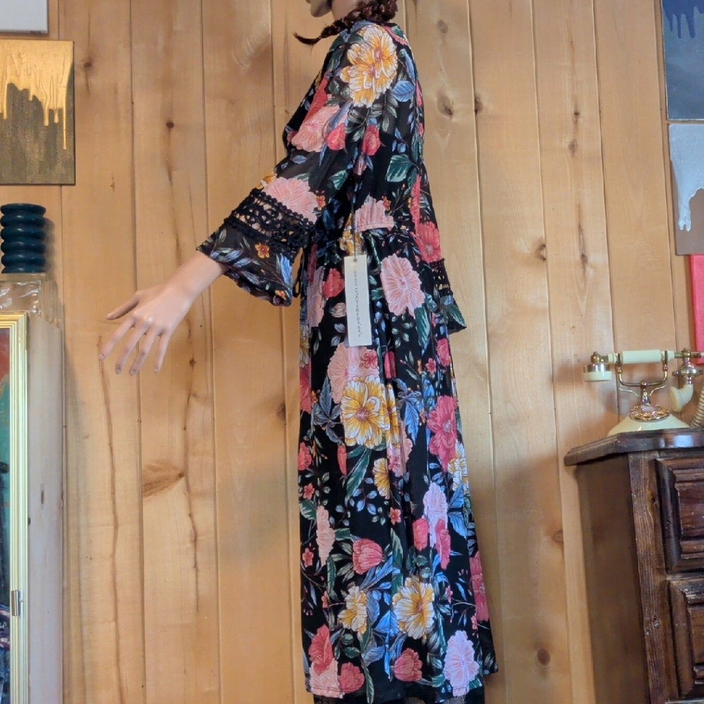 Floral Black Kimono Wrap